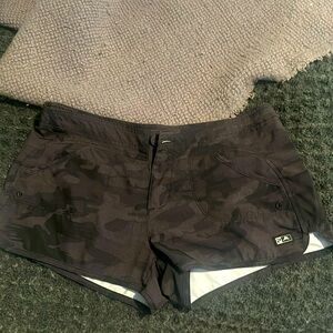 Pelagic Outdoor / Water shorts Size 4